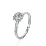 Pierścionek z białego złota z diamentami